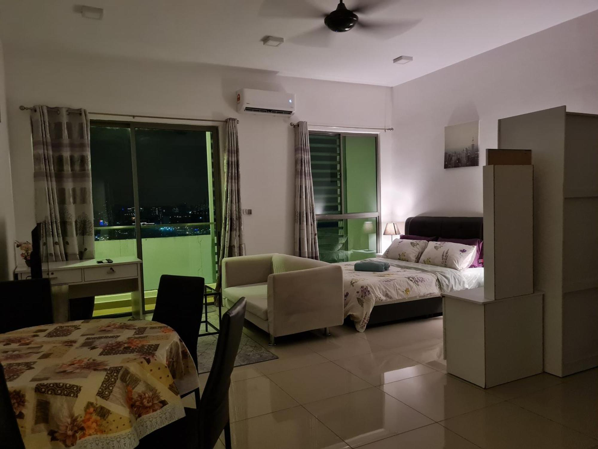 Appartement Retreat At Cybersquare à Cyberjaya Extérieur photo